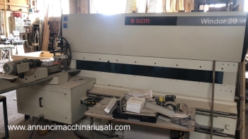 Centro di lavoro per serramento Scm 